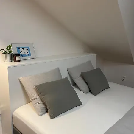 Proste Terezska 아파트 *