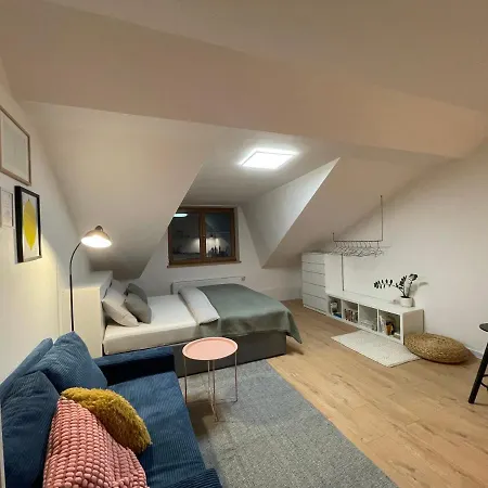 Proste Terezska 아파트 *